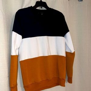 Mens sweatshirt, size small. Great condition!
